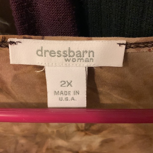 Dress Barn Woman Size 2X beautiful sparkly top! - Picture 5 of 5